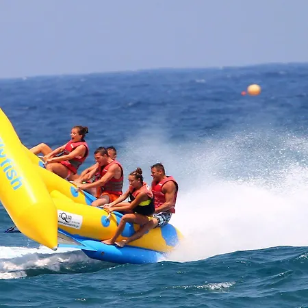 Marilena & アパート *