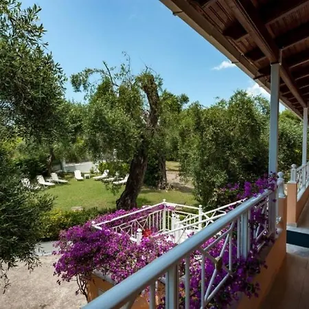 Marilena & アパート *