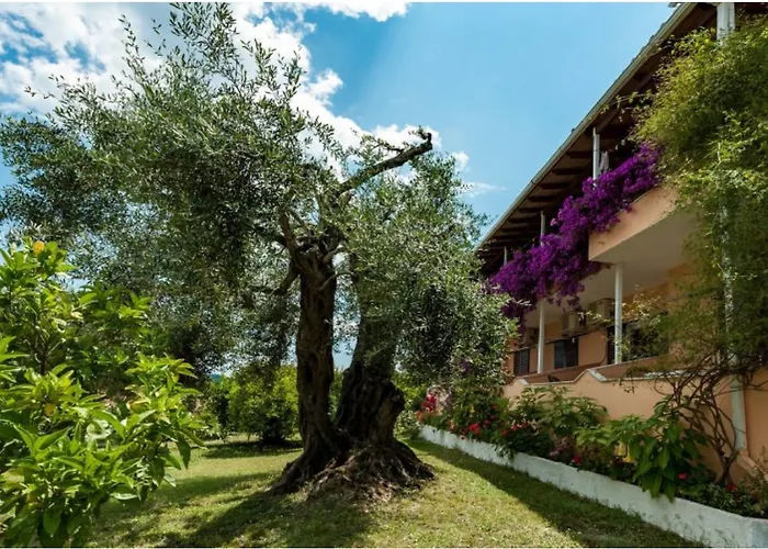Marilena & Dassia (Corfu)