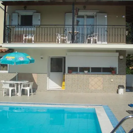 Marilena & Apartmán Dassiá