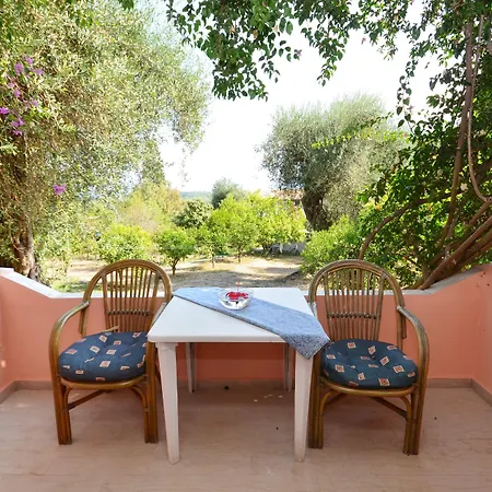 Апартаменты Marilena & *